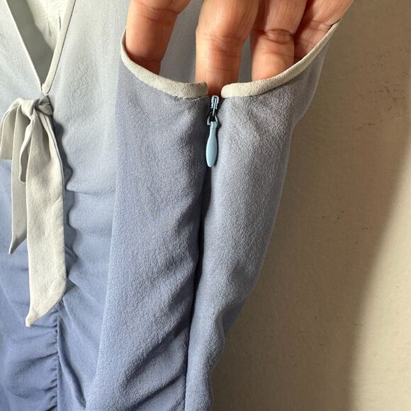 Jill Stuart 100% Silk Gray Navy Ombre Sleeveless Sheer Dress VNeck Side Zip 2 - Picture 4 of 12